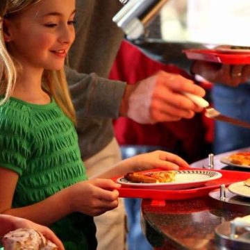 Incredible Pizza Conroe front-line worker salute continues this weekend