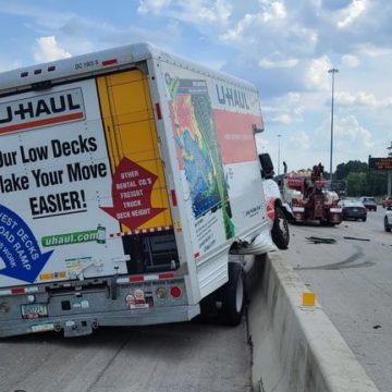 U-HAUL TRUCK ALMOST CROSSES INTO SOUTHBOUND I-45 TRAFFIC