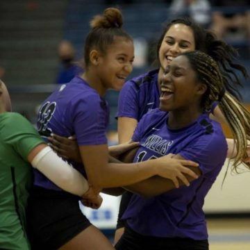 VOLLEYBALL: Willis pulls away in four-set win over New Caney