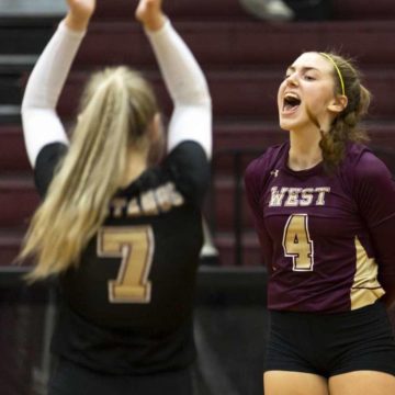 VOLLEYBALL: Magnolia West rolls past Conroe