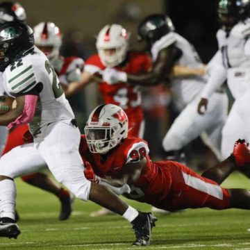 FOOTBALL: Hightower rides interceptions to win over Highlanders