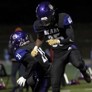 FOOTBALL: Montgomery rolls past Fulshear in district opener