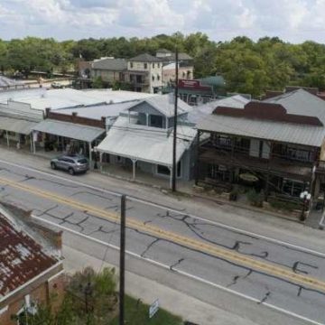 Montgomery scoops up new ice cream business