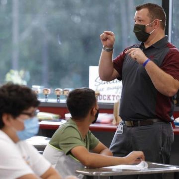 Most Conroe ISD students choose in-class option as COVID continues