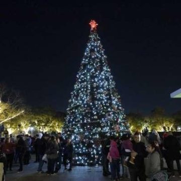 Holiday spirit shines bright at Conroe tree lighting