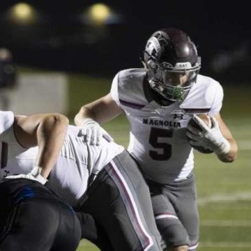 Mitch Hall leads Magnolia to first outright district title since 2016