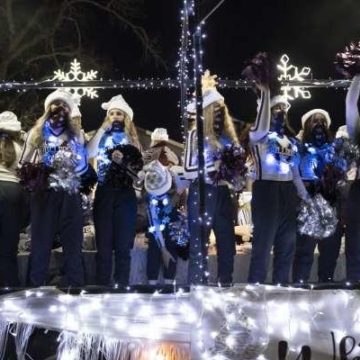 Christmas Parade of Lights in Magnolia shines bright