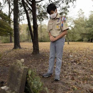 Wreaths Across America honors veterans buried at Conroe’s Oakwood Cemetery