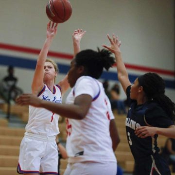 HOOPS ROUNDUP: Petrakovitz nets 32 for Oak Ridge