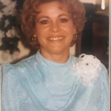 img_601cc0c2dbec4 Rita McKee