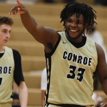 BOYS HOOPS: Conroe tops Oak Ridge, both teams make playoffs
