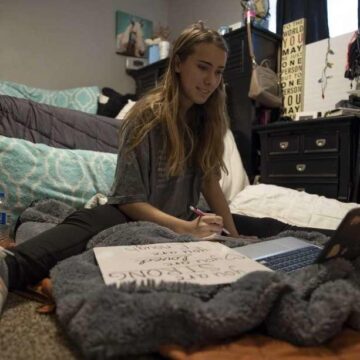 img_60313fb0bdc77 Winter storm adds strain to mental health