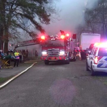 Man’s body found inside burning RV in Splendora