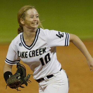 SOFTBALL ROUNDUP: Lake Creek tops College Park, no-hits Elgin