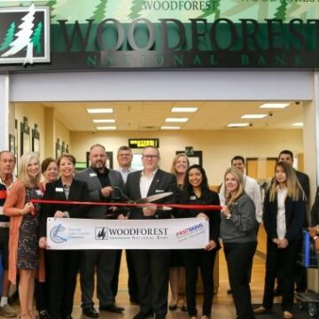 Woodforest Bank Celebrates 25 Years Of Convenient In-Store Banking