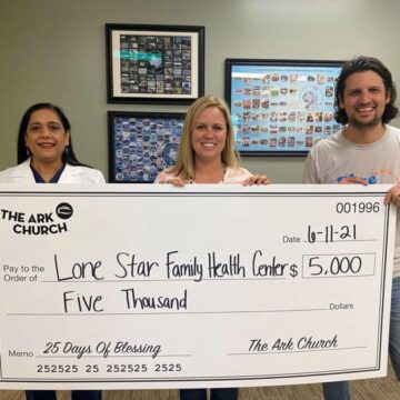 Conroe’s Ark Church donates to Lone Star Family Health Center