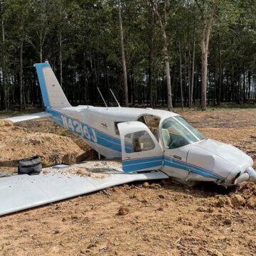 2 injured as plane crashes in Montgomery County