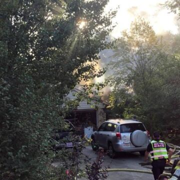 The Woodlands Fire Department respond to structure fire in Panther Creek