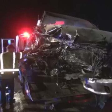 2 women killed, 4 others injured in fiery head-on crash, Montgomery County deputies say
