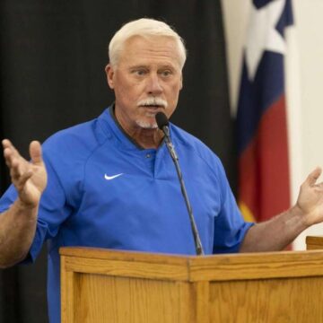 FOOTBALL: Schmid, Oak Ridge ready to build off playoff win