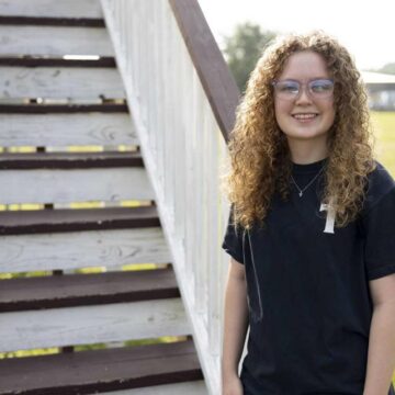 Montgomery teenager starts traveling worship night