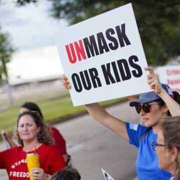 Student COVID cases nearly double across Texas in one week