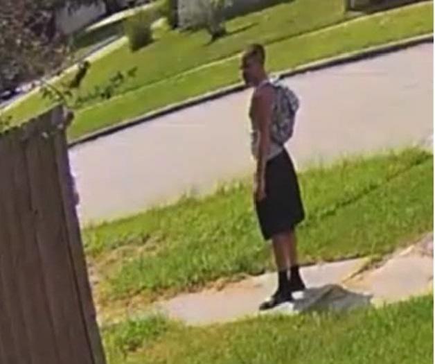 1uMXy1_0cL8KCxj00.jpg Montgomery County Sheriff’s Officeff Seeks Identity of Theft Suspect