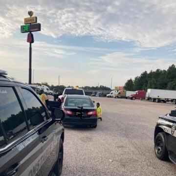 Man arrested after police chase from Splendora to Cleveland