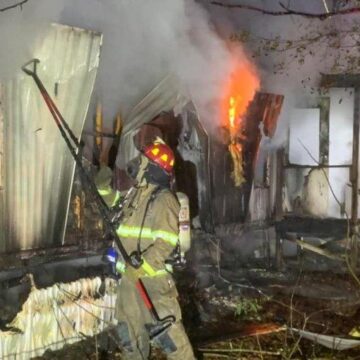 PORTER FIRE DESTROYS MOBILEHOME