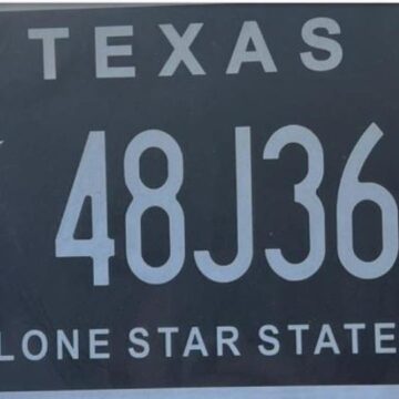 Houston-area authorities noticing custom metal decorative license plates illegally on cars