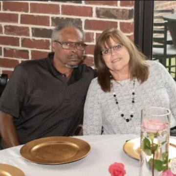 Magnolia fire: 2 senior residents dead in mobile home on Woodway