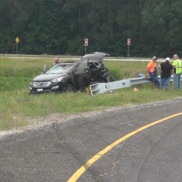 1 killed in rollover crash during police chase in Liberty County, officials say