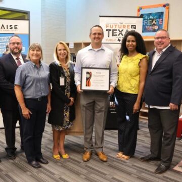 Raise Your Hand Texas honors Bailes, state legislators for commitment to public education