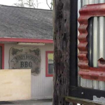 New Caney barbecue destroyed in Thanksgiving fire moves on with food truck, new building plans
