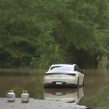 Houston flooding: FM 1485 shutdown due to high-water, submerged roads