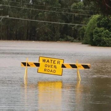 Heavy Rains Flood Houston and Southeast Texas, Forcing Road Closures and Water Rescues