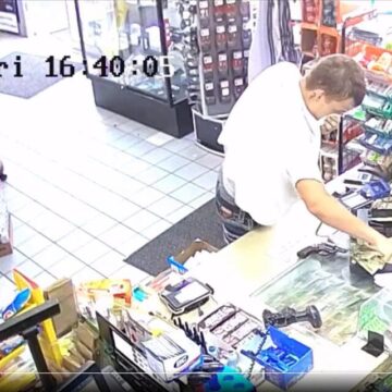 Gun-Toting Suspect Calmly Waits in Texas Store Line