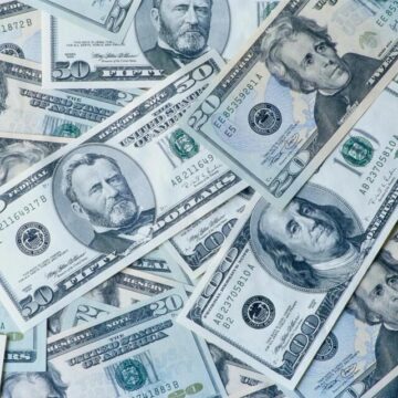 Mega Millions finally won as single player scoops $800m prize but risks losing almost half if they take particular path