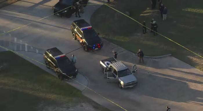 14GWTB_17CdX7GG00.jpg Suspect shot by Montgomery County Pct. 2 deputy at Conroe park