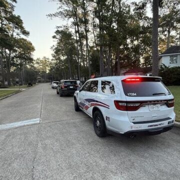 45vsE0_17ETbxT500.jpg Manhunt in Spring Law Enforcement Searches for Gunman After Man Critically Injured in Daylight Shooting