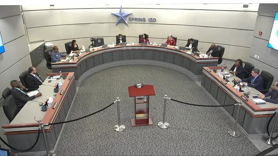 4aP4D2_17DYAGMr00.jpg Spring ISD votes to close two schools, citing budget and enrollment