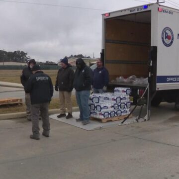 ‘Every little bit helps’ | Willis residents thankful for county support as they deal with no running water amid freezing temperatures