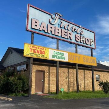 La Mini Super Tienda marks 1-year since opening its doors in Porter