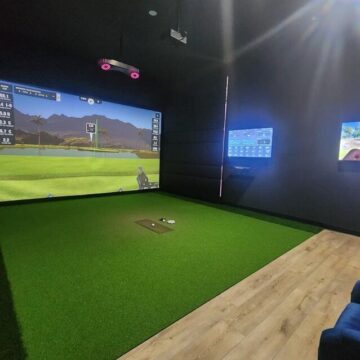 Golf Lab 24 opens indoor golf venue in Porter