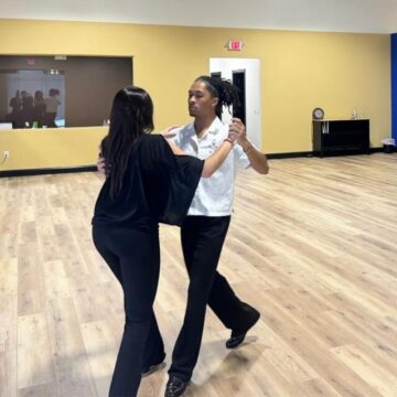 4WUX11_19C2mSWZ00.jpg Arthur Murray Conroe now offering dance classes