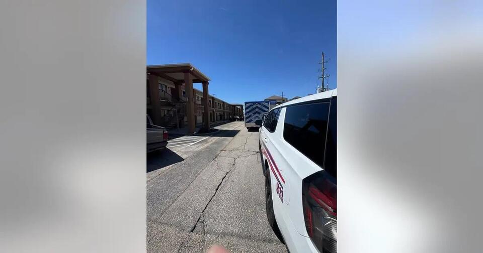 1lDjqQ_19lOdaw800.jpg Man found dead in Spring hotel