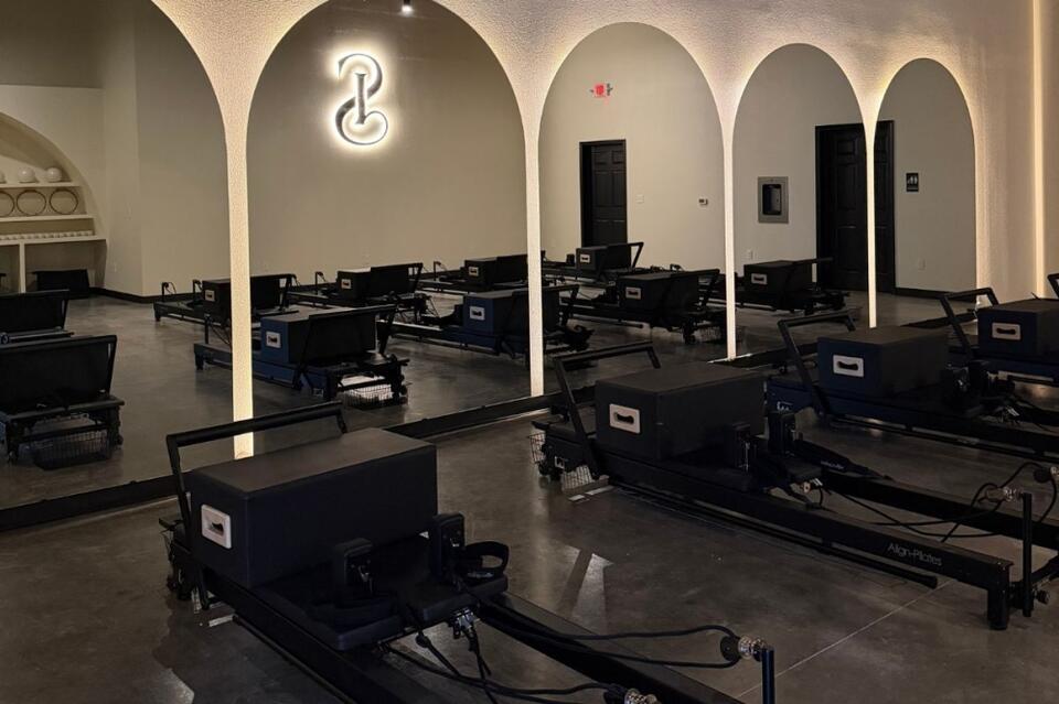 3xtrOg_19Z2Wr5N00.jpg Innersculpt Studio now open along Hwy. 249